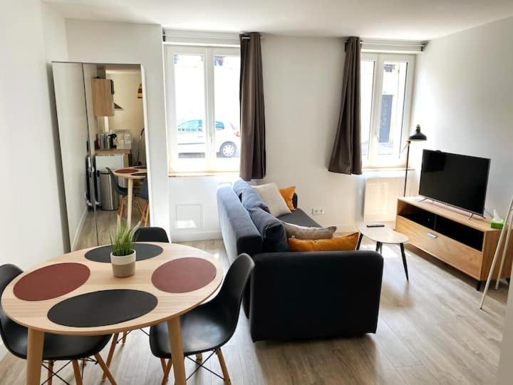 Le Naturel Longeville-les-Metz Bagian luar foto